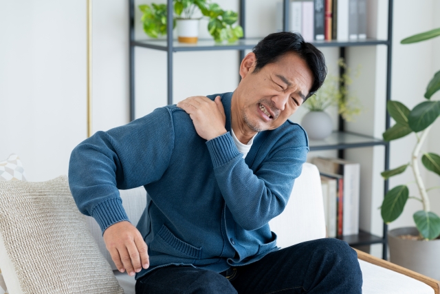 肩こりに悩む方のイメージ あさば整骨院 江戸川台店