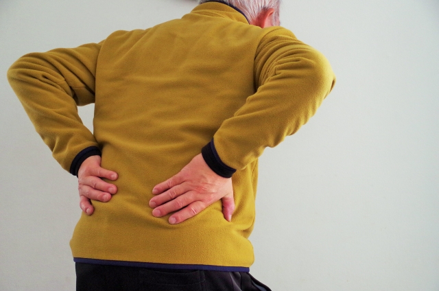 腰痛に悩む方のイメージ あさば整骨院 江戸川台店